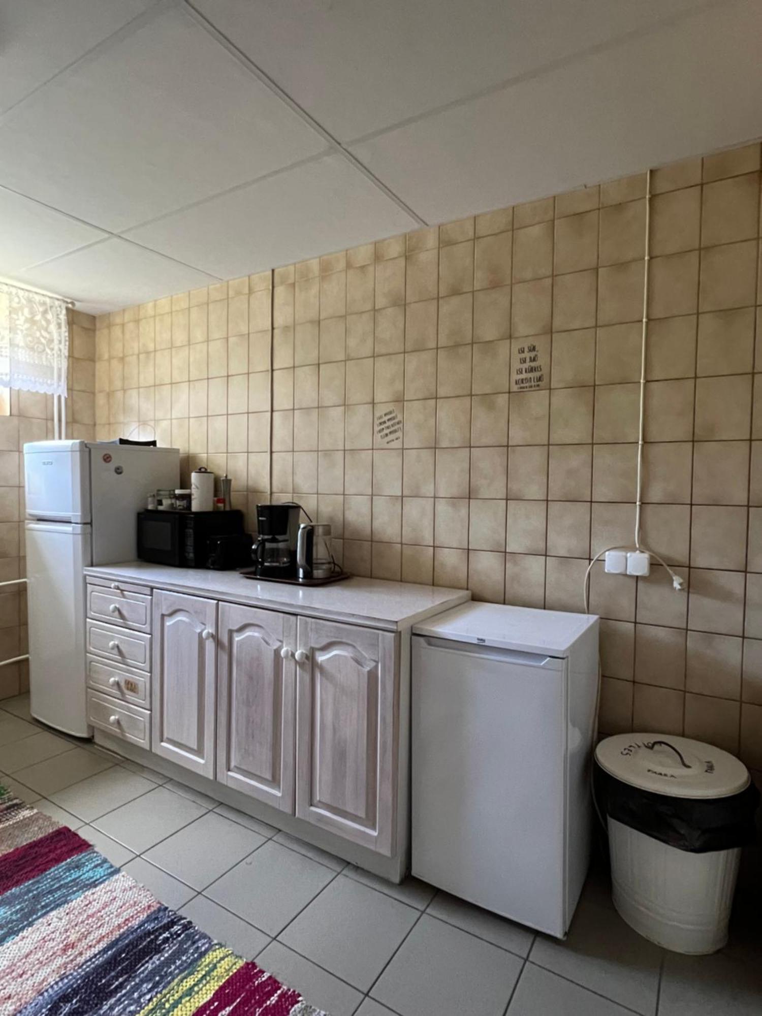 Kihnu Sadama Oeoemaja Guesthouse Lemsi Zewnętrze zdjęcie