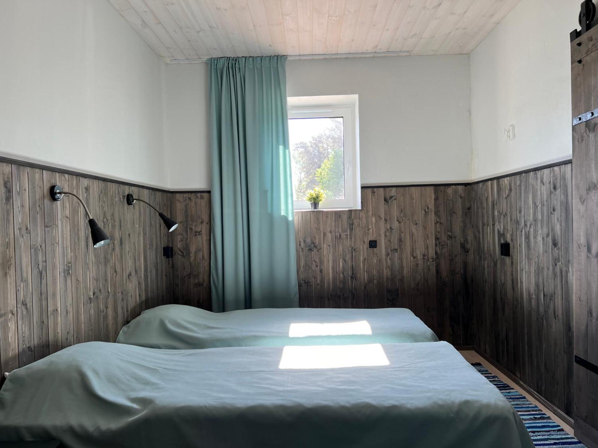 Kihnu Sadama Oeoemaja Guesthouse Lemsi Zewnętrze zdjęcie