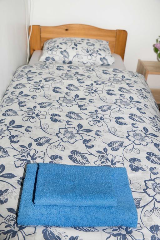 Kihnu Sadama Oeoemaja Guesthouse Lemsi Zewnętrze zdjęcie